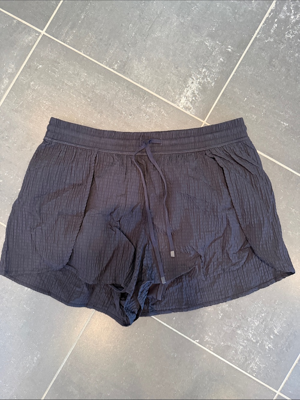 Lululemon Negative Split Textured Run Short 2.5" size S